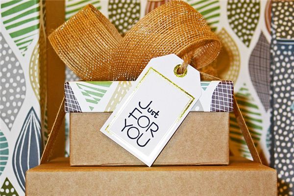 What does it mean to dream of a birthday card? What does it mean to dream of a birthday card?