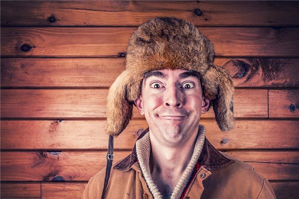 What does it mean to dream of a cotton hat?
