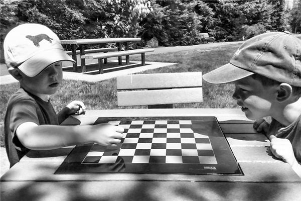 What does it mean to dream of checkers? What does it mean to dream of checkers?
