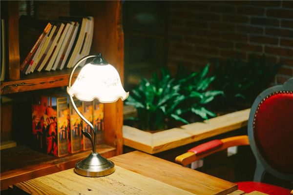 What does it mean to dream of a desk? What does it mean to dream of a desk?