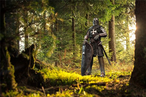 What does it mean to dream of wearing armor? What does it mean to dream of wearing armor?