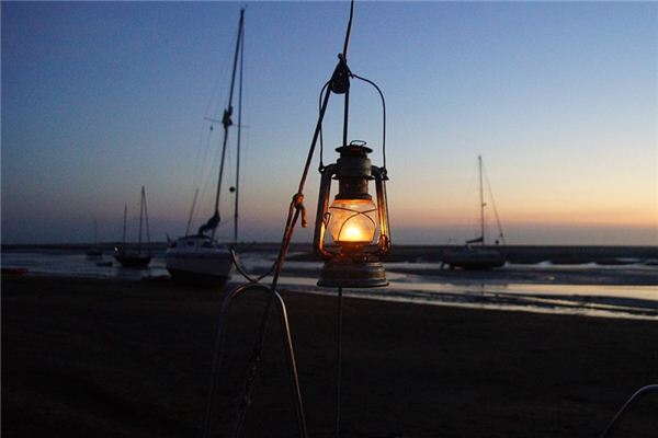 What does it mean to dream of kerosene? What does it mean to dream of kerosene?