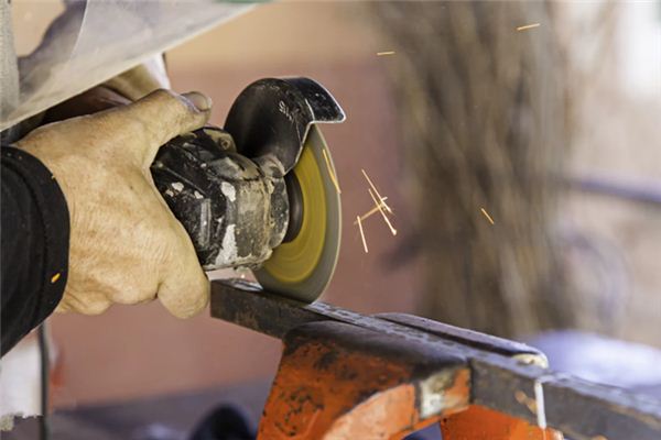 What does it mean to dream of a grinding wheel?