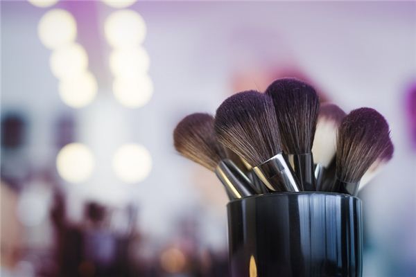 What does it mean to dream of a brush? What does it mean to dream of a brush?