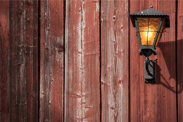 What does it mean to dream of a pine lamp? What does it mean to dream of a pine lamp?