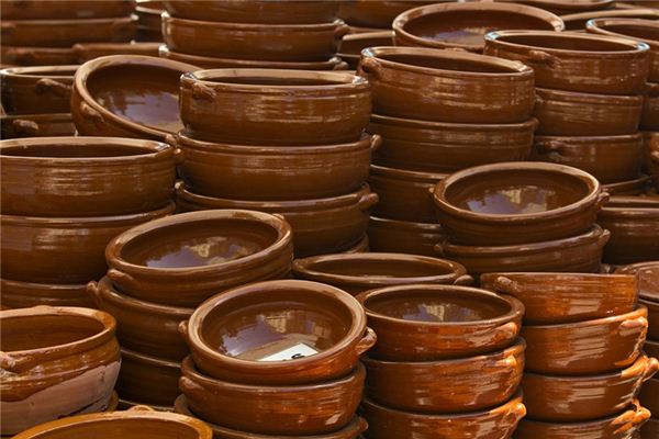 What does it mean to dream of a clay pot? What does it mean to dream of a clay pot?