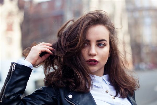 What does it mean to dream of leather clothes? What does it mean to dream of leather clothes?