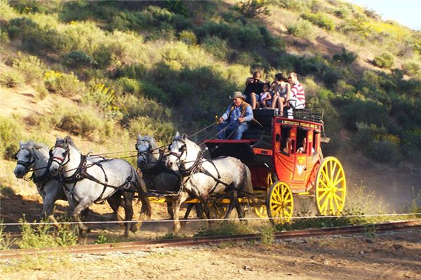 What does it mean to dream of a four-wheeled carriage? What does it mean to dream of a four-wheeled carriage?