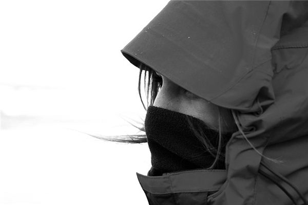 What does it mean to dream of black crepe?