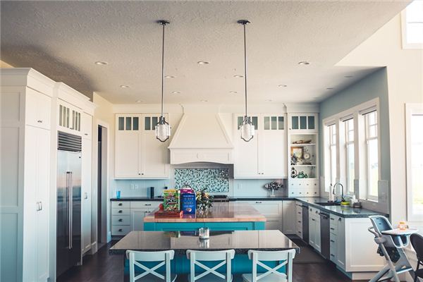 What does it mean to dream of a dining table? What does it mean to dream of a dining table?