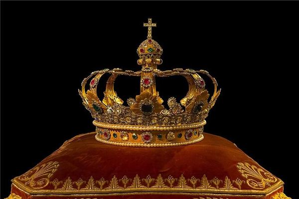 Dreaming of a crown
