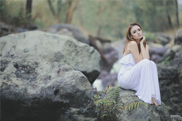 Dreaming of white clothes Dreaming of white clothes