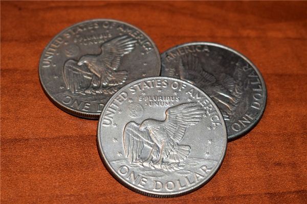 What does it mean to dream of silver dollars? What does it mean to dream of silver dollars?