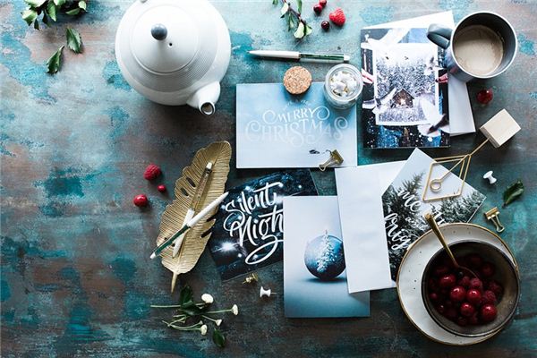 What does it mean to dream of greeting cards? What does it mean to dream of greeting cards?