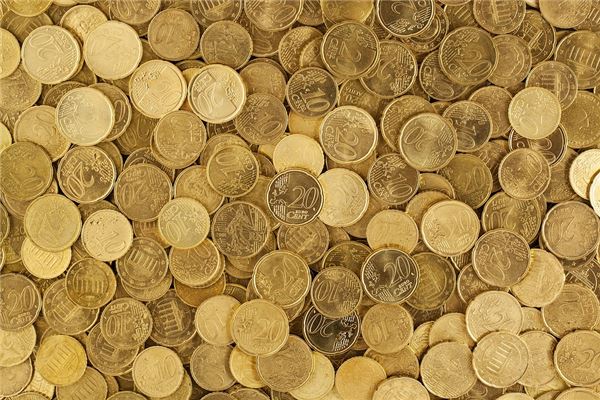 What does it mean to dream of picking up coins? What does it mean to dream of picking up coins?