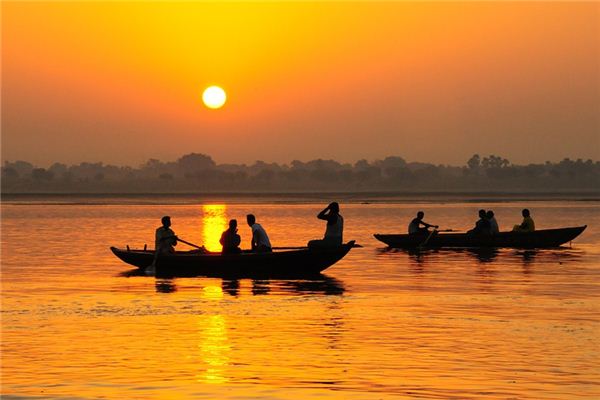 What does it mean to dream of a small boat? What does it mean to dream of a small boat?