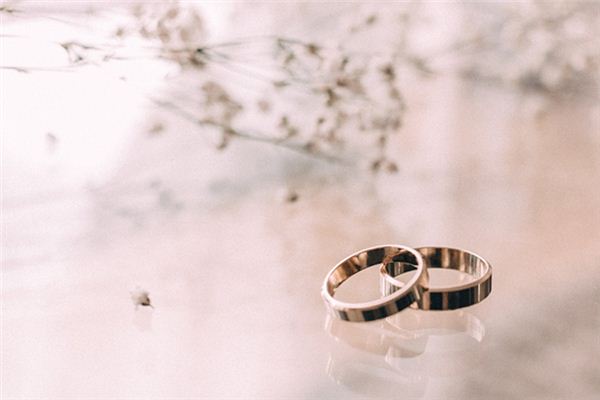 What does it mean to dream of silver? What does it mean to dream of silver?