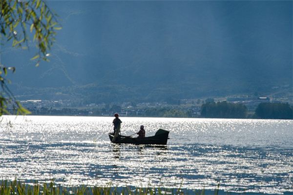What does it mean to dream of a boat? What does it mean to dream of a boat?