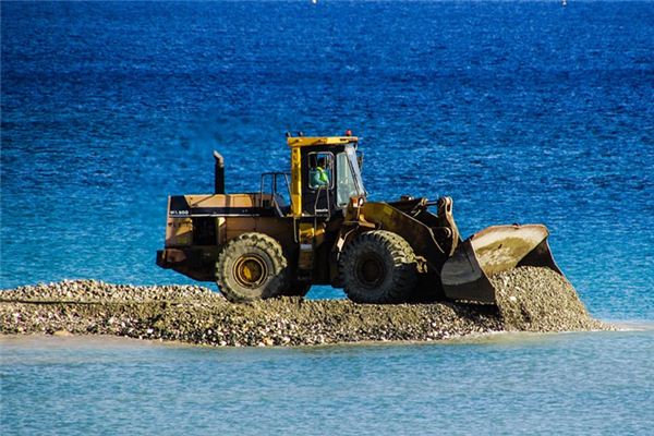 What does it mean to dream of a bulldozer?