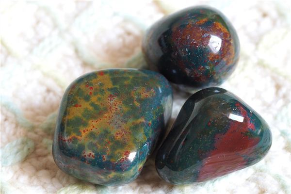 What does it mean to dream of bloodstone? What does it mean to dream of bloodstone?