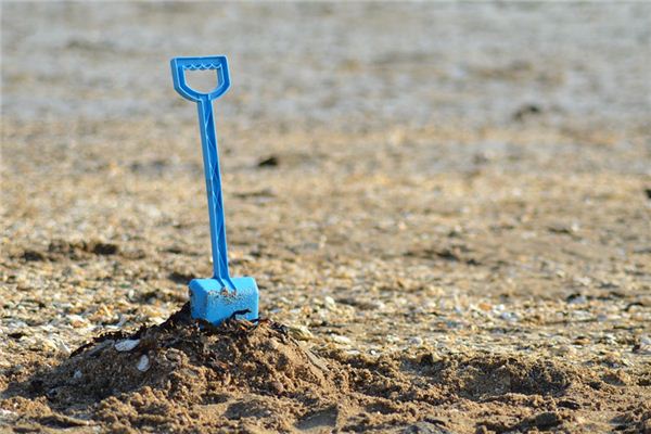 What does it mean to dream of a shovel? What does it mean to dream of a shovel?