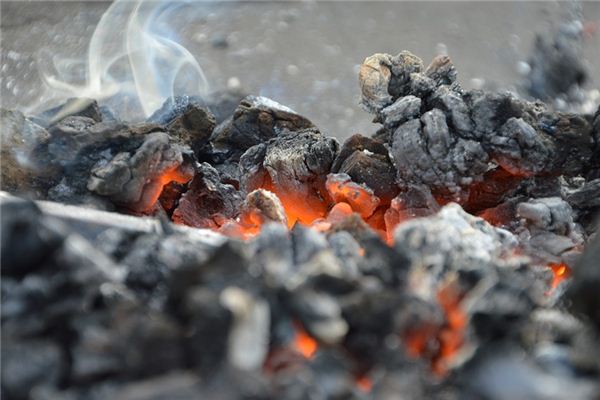 What does it mean to dream of ashes? What does it mean to dream of ashes?
