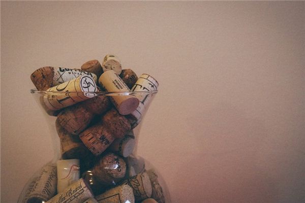 What does it mean to dream of cork? What does it mean to dream of cork?