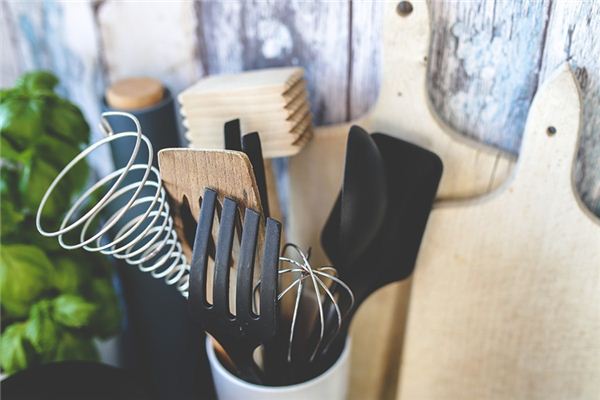 What does it mean to dream about kitchen utensils? What does it mean to dream about kitchen utensils?
