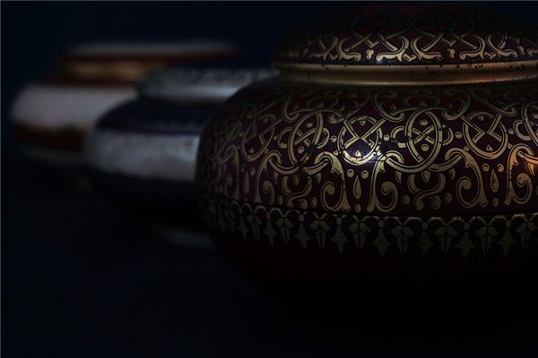 What does it mean to dream of an urn? What does it mean to dream of an urn?