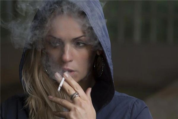 Dreaming of smoking cigarettes