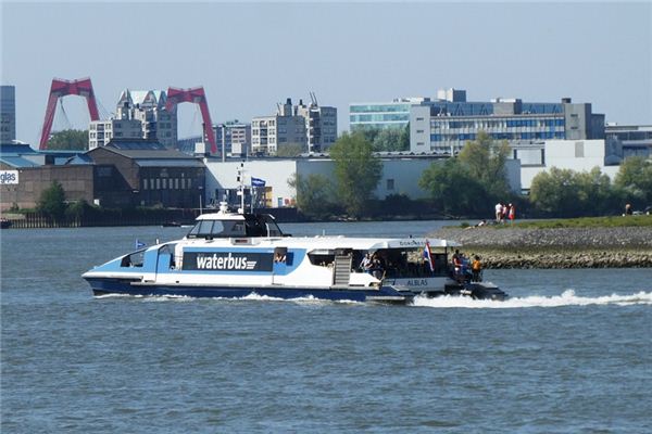 What does it mean to dream of a ferry? What does it mean to dream of a ferry?