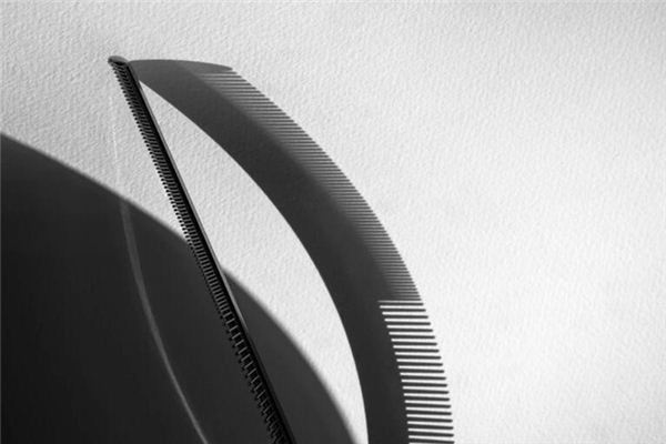What does it mean to dream of a comb?