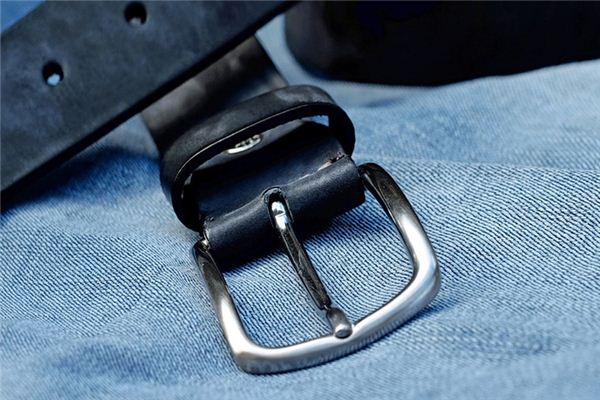 What does it mean to dream of a belt? What does it mean to dream of a belt?