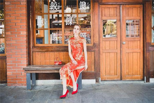 What does it mean to dream of a cheongsam? What does it mean to dream of a cheongsam?