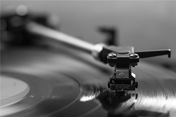 What does it mean to dream of a phonograph? What does it mean to dream of a phonograph?