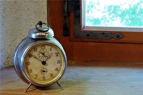 What does it mean to dream about an alarm clock? What does it mean to dream about an alarm clock?