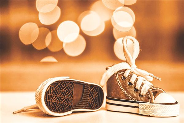What does it mean to dream of new shoes? What does it mean to dream of new shoes?