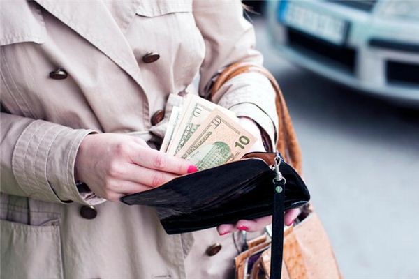 Dreaming of lending money to others
