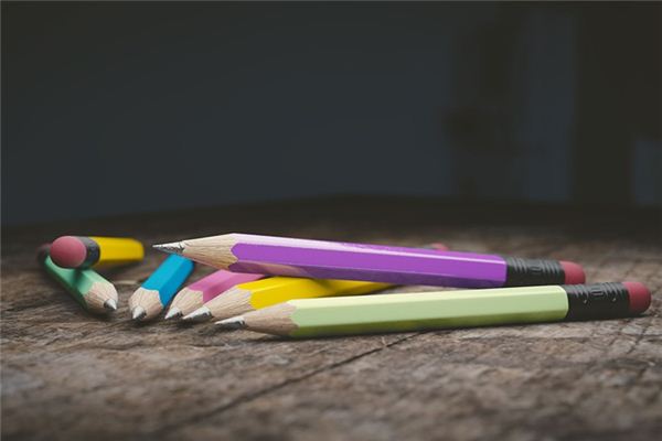 What does it mean to dream of a pencil? What does it mean to dream of a pencil?