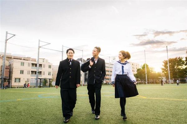 What does it mean to dream about middle school? What does it mean to dream about middle school?