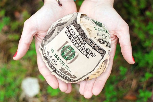 What does it mean to dream of donating money? What does it mean to dream of donating money?