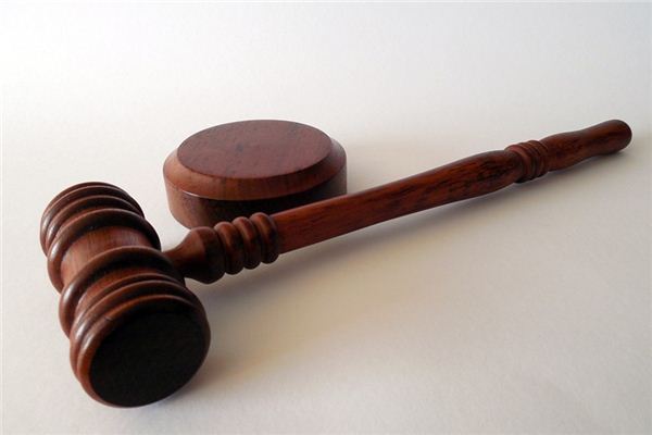 What does it mean to dream of an auction? What does it mean to dream of an auction?