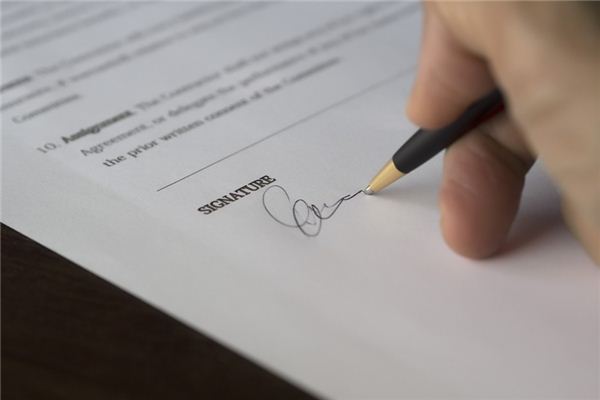 What does it mean to dream of signing your name? What does it mean to dream of signing your name?
