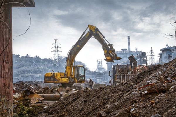 What does it mean to dream of turning over soil? What does it mean to dream of turning over soil?