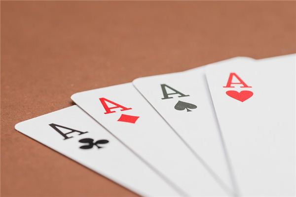 What does it mean to dream of playing cards? What does it mean to dream of playing cards?