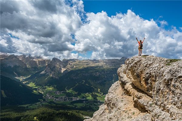 What does it mean to dream of climbing high? What does it mean to dream of climbing high?