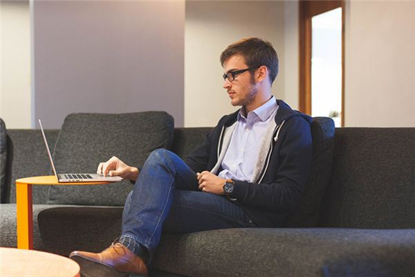 What does it mean to dream of your husband getting a promotion? What does it mean to dream of your husband getting a promotion?