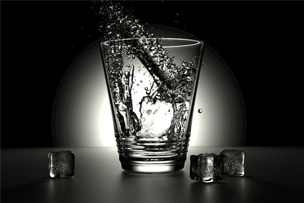 What does it mean to dream of pouring water? What does it mean to dream of pouring water?