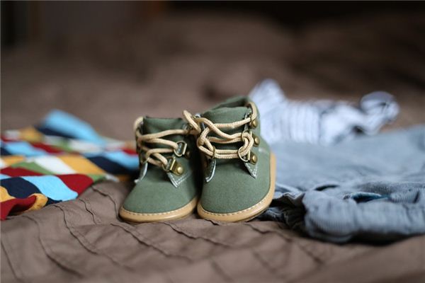 What does it mean to dream of stealing shoes? What does it mean to dream of stealing shoes?