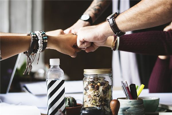 What does it mean to dream of advocating? What does it mean to dream of advocating?